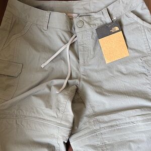The North Face gray Cargo Pants-Shorts
